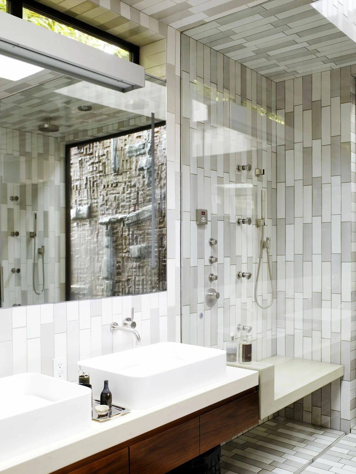 Banheiros decorados: 30 ideias originais para você se inspirar Bathroom design s