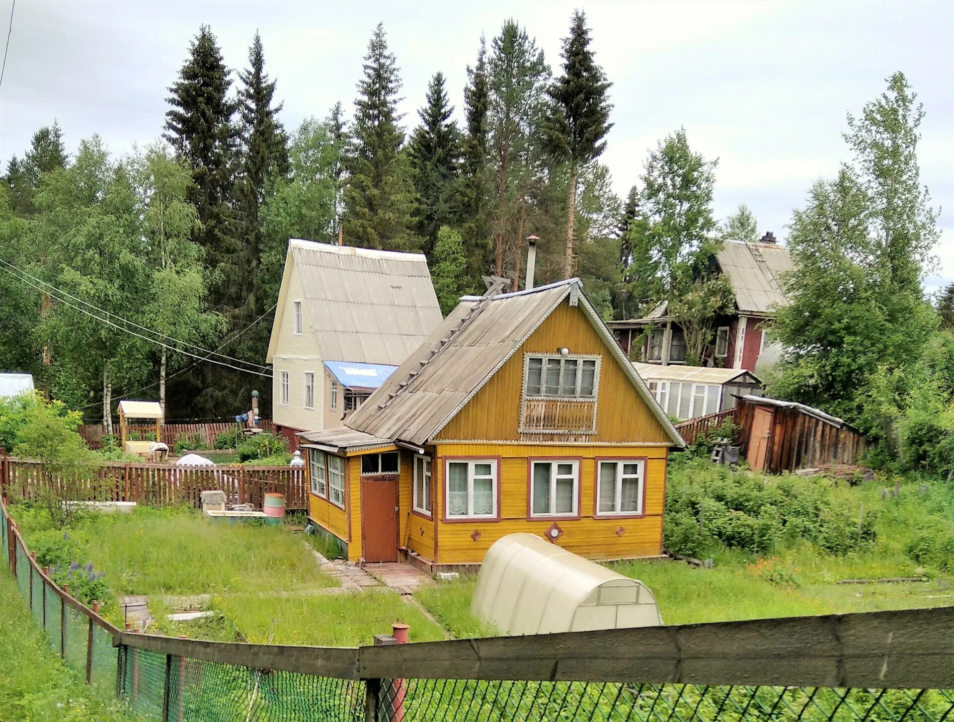 Купить дачу архангельск снт. Сот Юрос в Архангельске. СНТ Юрос. СНТ Уемляночка в Архангельске. Юрос Архангельская область поселок.