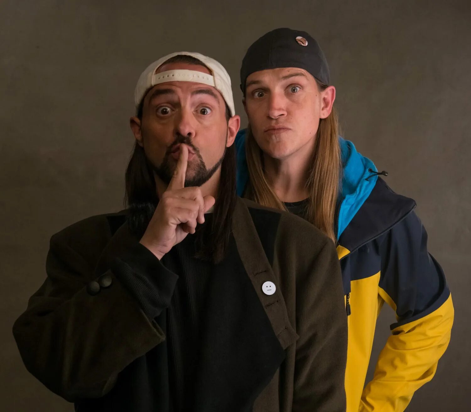Джей и молчаливый боб джей. Jay and silent bob 2019. Джейсон мьюз джей и молчаливый боб. Silent bob. Кевин смит 2023.