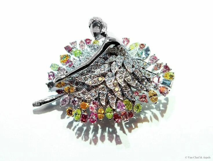 Выкуп van cleef arpels. Van cleef arpels аксессуары. ван клиф ювелирные украшения балерина. ювелирное искусство от van cleef &amp; arpels. броши van cleef &amp; arpels,.