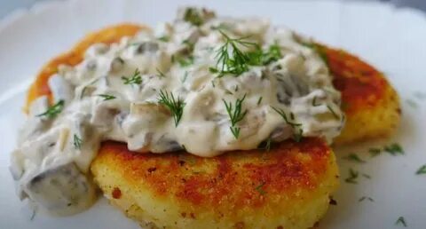 Картошка котлета соус