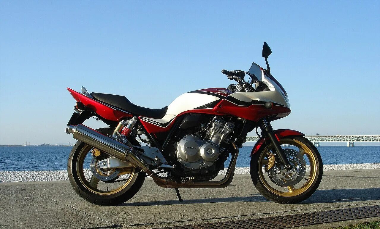 Honda CB 400. Honda cb400sf. Honda cb400sf Revo. Honda CBR 400 super four.