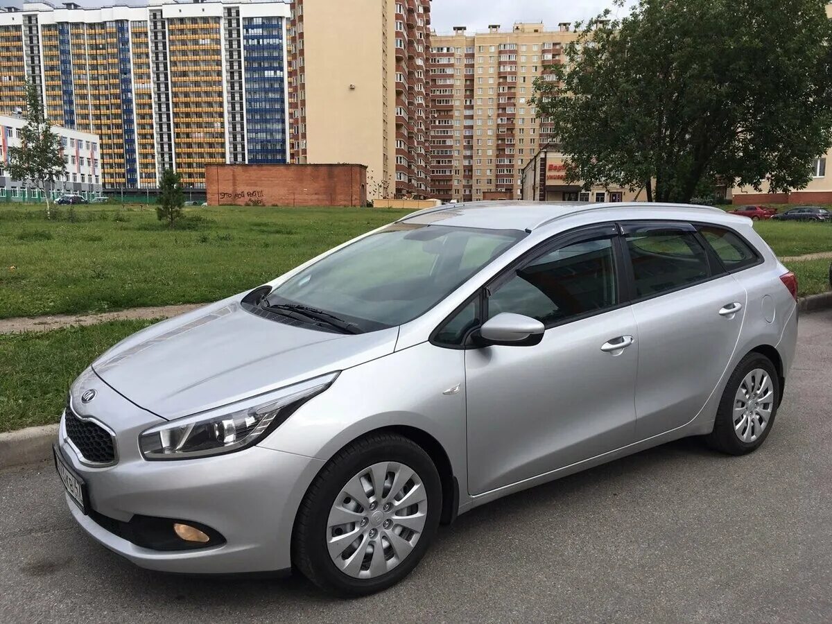 Kia Ceed 2014 универсал. Киа СИД 2014 универсал серый. Киа СИД 2014 серая. Киа СИД 2015 универсал серая.