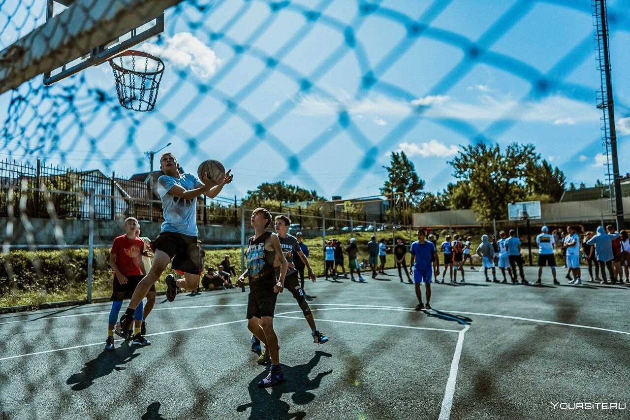 Кыштым гостиница фск. Фск кыштым. Фок кыштым. Физкультурно-спортивный комплекс кыштым. Спортзал фск кыштым.