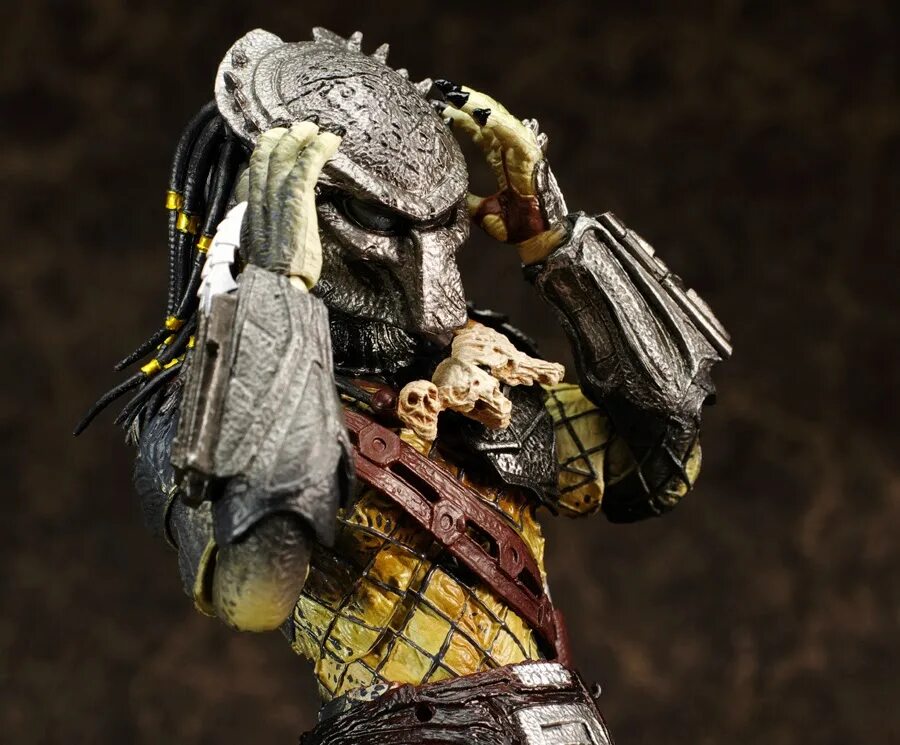 Aurora predator. Хищник волк. neca wasp predator. хищник волк против хищника. s.h.monsterarts alien vs. predator: predator wolf - review by.
