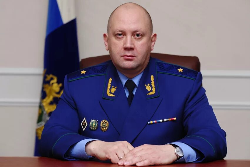 Пользователи Сети узнали героя резонансного ролика "Братаны, теперь я прокурор" 