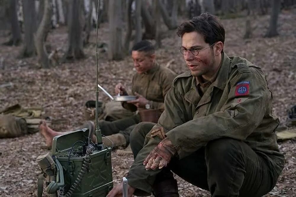 Призраки войны кайл галлнер. Осовец 1915 атака мертвецов фильм. Ужасы про мировую войну. Джордж маккэй 1917. Ужасы про мировую войну.