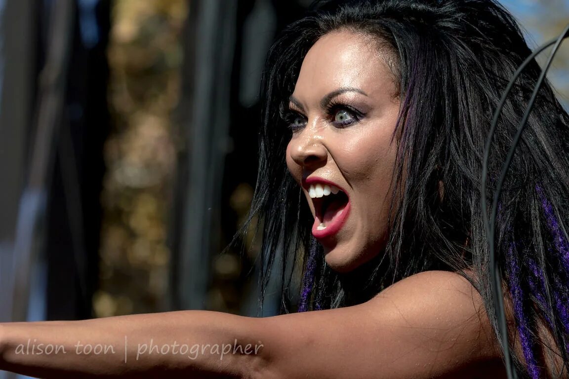 Butcher Babies Carla Harvey K2d Heavy metal girl, Butcher babies, Metal girl