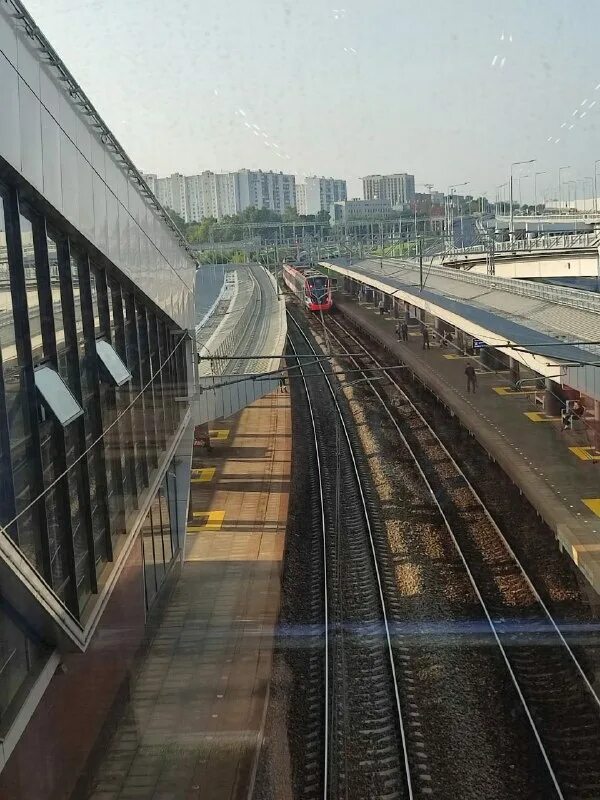 поезд выпал