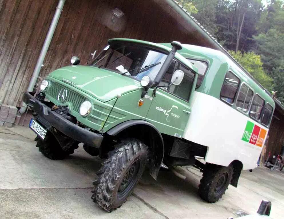 Газ 66 садко. Унимог и ГАЗ 66. Unimog 70. ГАЗ 66 повышенной проходимости.