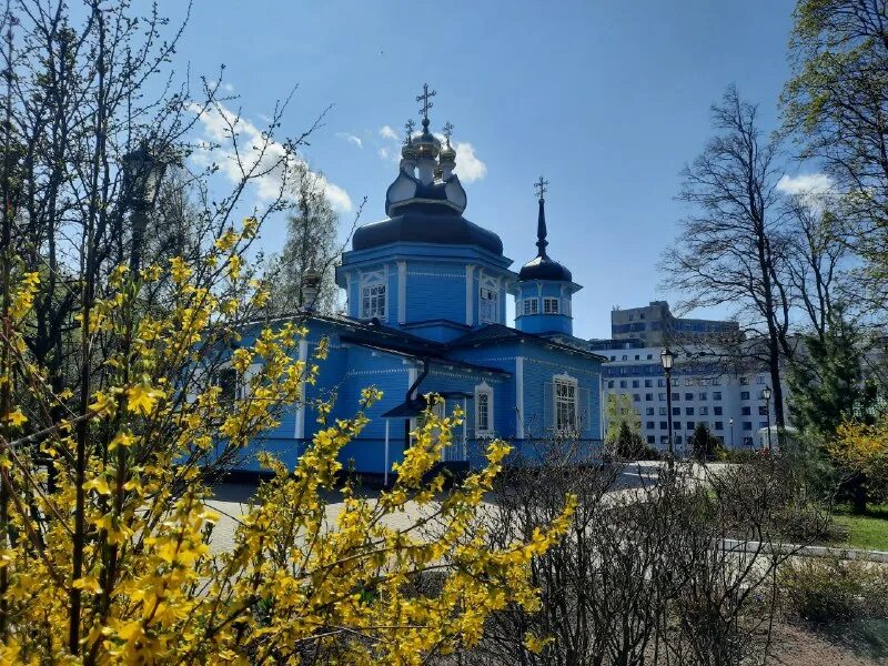 церковь димитрия солунского в коломягах. храм святого великомученика димитрия солунского. храм дмитрия солунского спб в коломягах. храм димитрия солунского в коломягах. церковь димитрия солунского в коломягах.