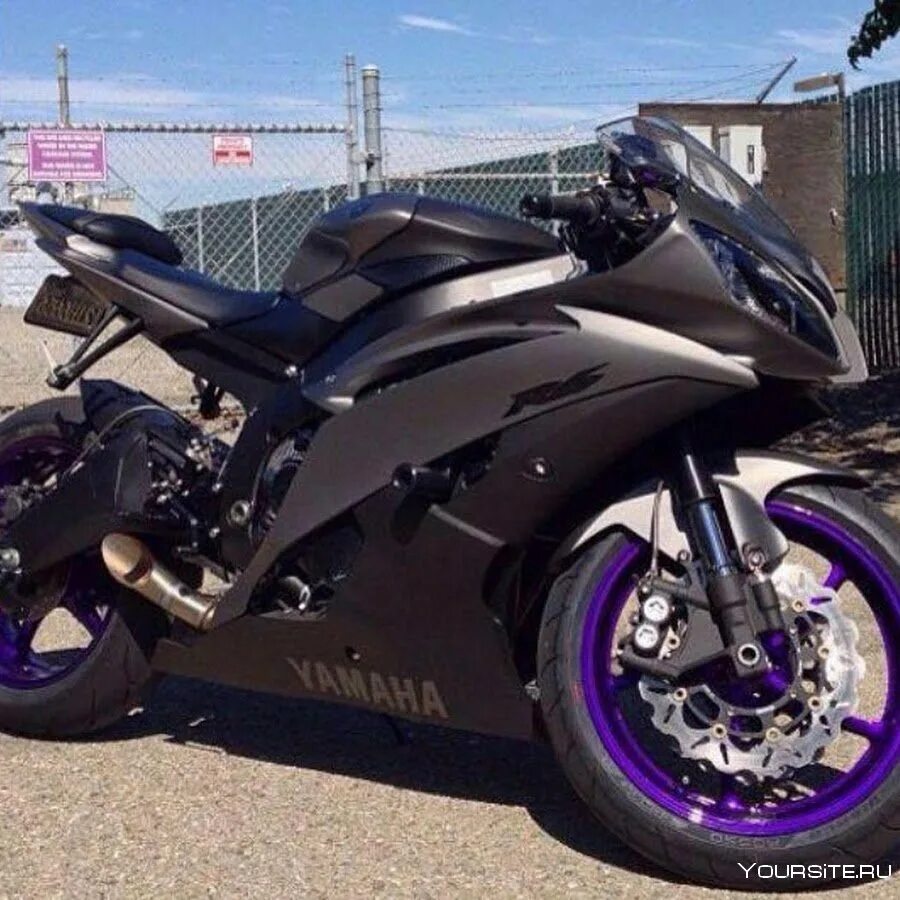 Yamaha YZF-r6. Yamaha YZF-r1 черный. Yamaha r6 Purple. Yamaha r1 и r6.