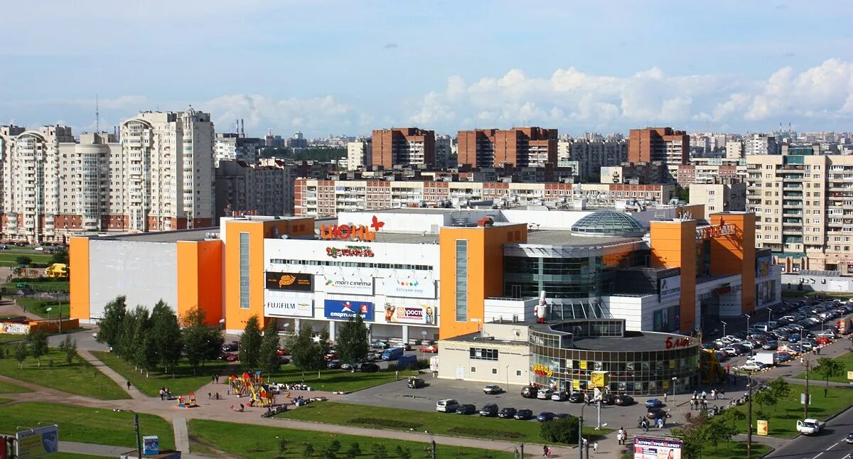 Июнь торговый центр санкт-петербург индустриальный проспект. Индустриальный просп. Тц июнь спб ладожская. Тц июнь индустриальный пр. Июнь спб.