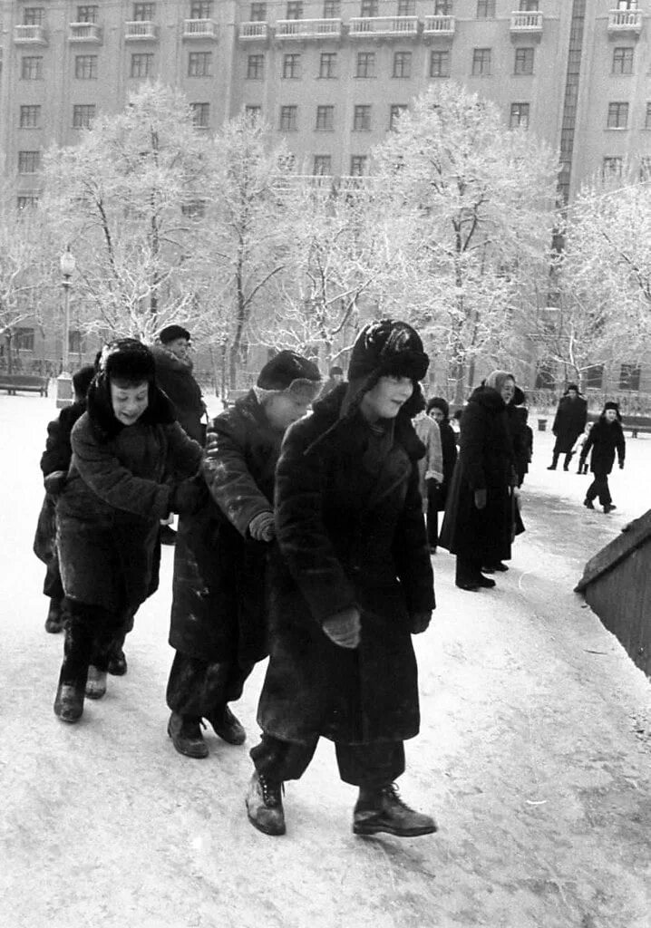 Советские зимние фото. Москва карла майданса, 1959. 1959 год ссср зима. москва 1959 года в фотографиях. зимняя москва 1959.