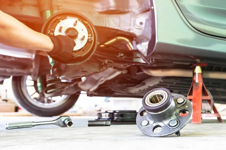 Замена подшипника автосервис. Wheel bearing. Car bearing Repair. SRK Wheel bearings. Выжимка подшипников из колеса.