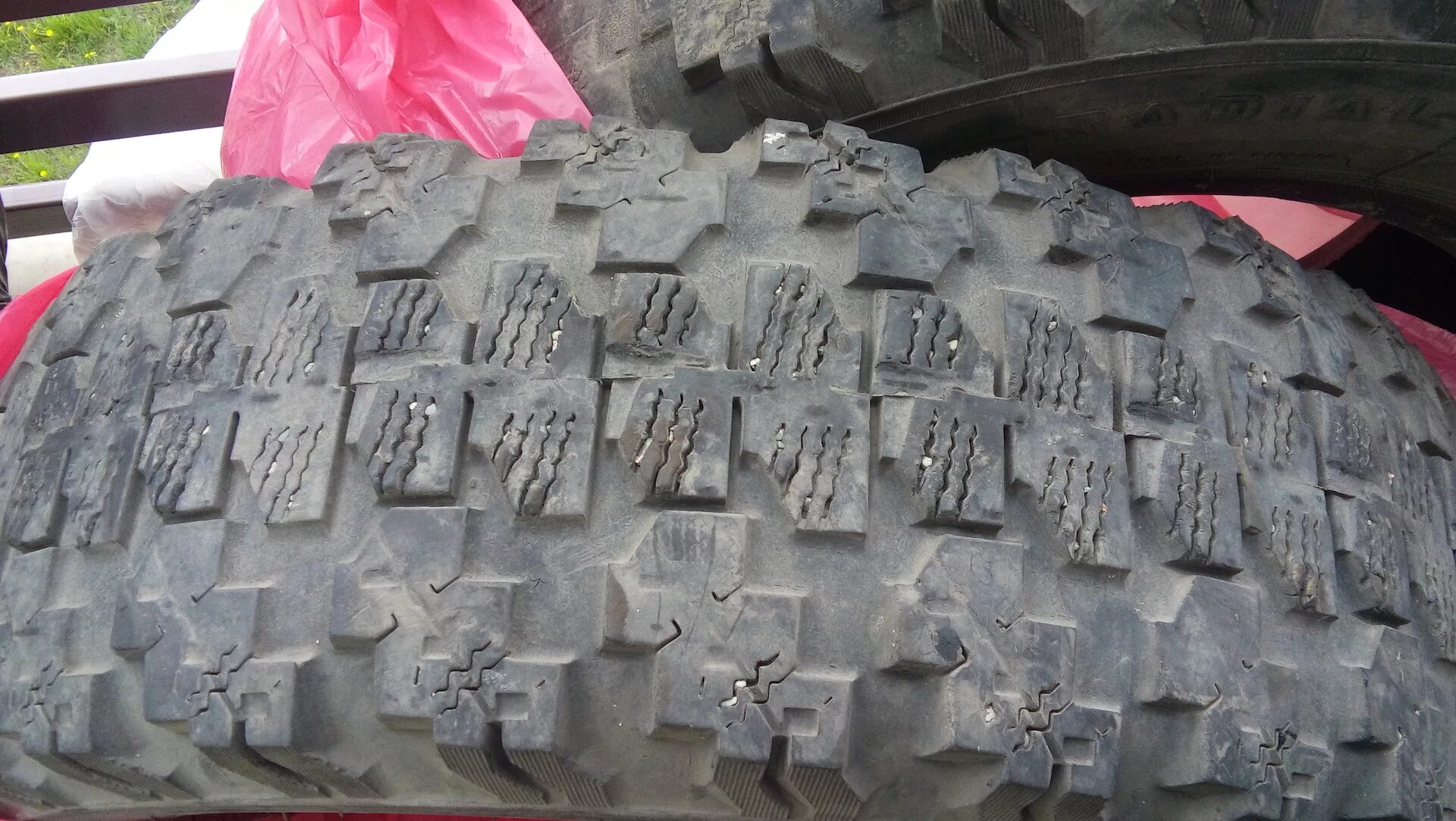 245/40 r18 toyo drb. Резина 15 235. Резина 15 235. 235/75 r15. @автошина 235/75r15 105t voltyre vs-5 tt.