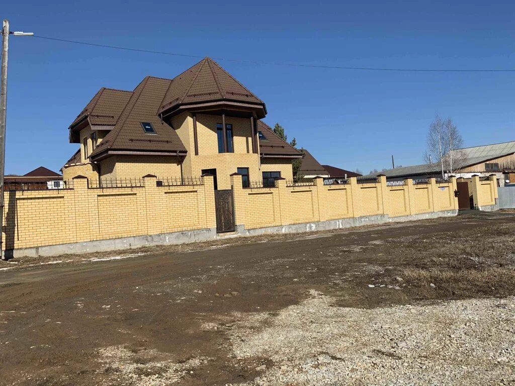 Музей красная горка кемерово. Дома красная горка. Дом рутгерса кемерово. Поселок красная горка. Кемерово музей заповедник "красная горка".