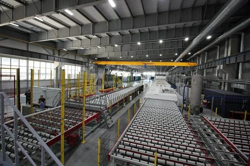 Стекольный завод саратов. Стекольный проезд. Грузовой проезд 23 акма. Строителей 7а новоуральск. Российская стекольная компания жуковский.