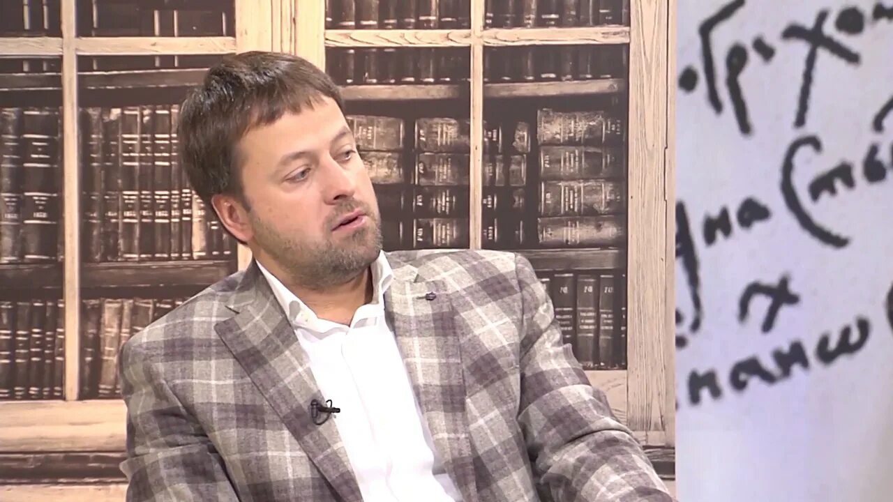 журналист. журналист. берут интервью. журналист фотограф. пешкович журналист.