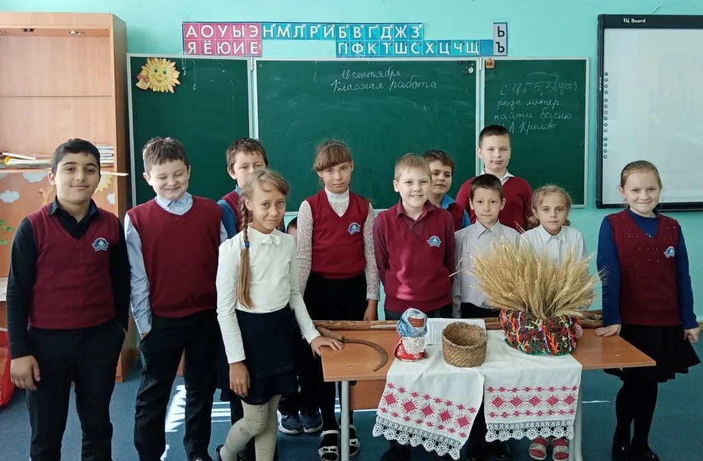 Школа номер 6,село донское. Месячник профориентации. Школа 7 донской. Картинки 6 школы в донском. Школа в поселке реконструктор.