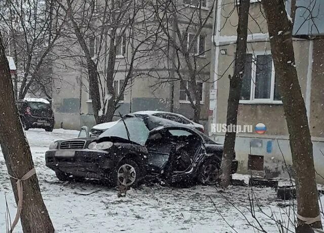 8 50 утра. В аварию попал Hyundai Sonata 2005 года.