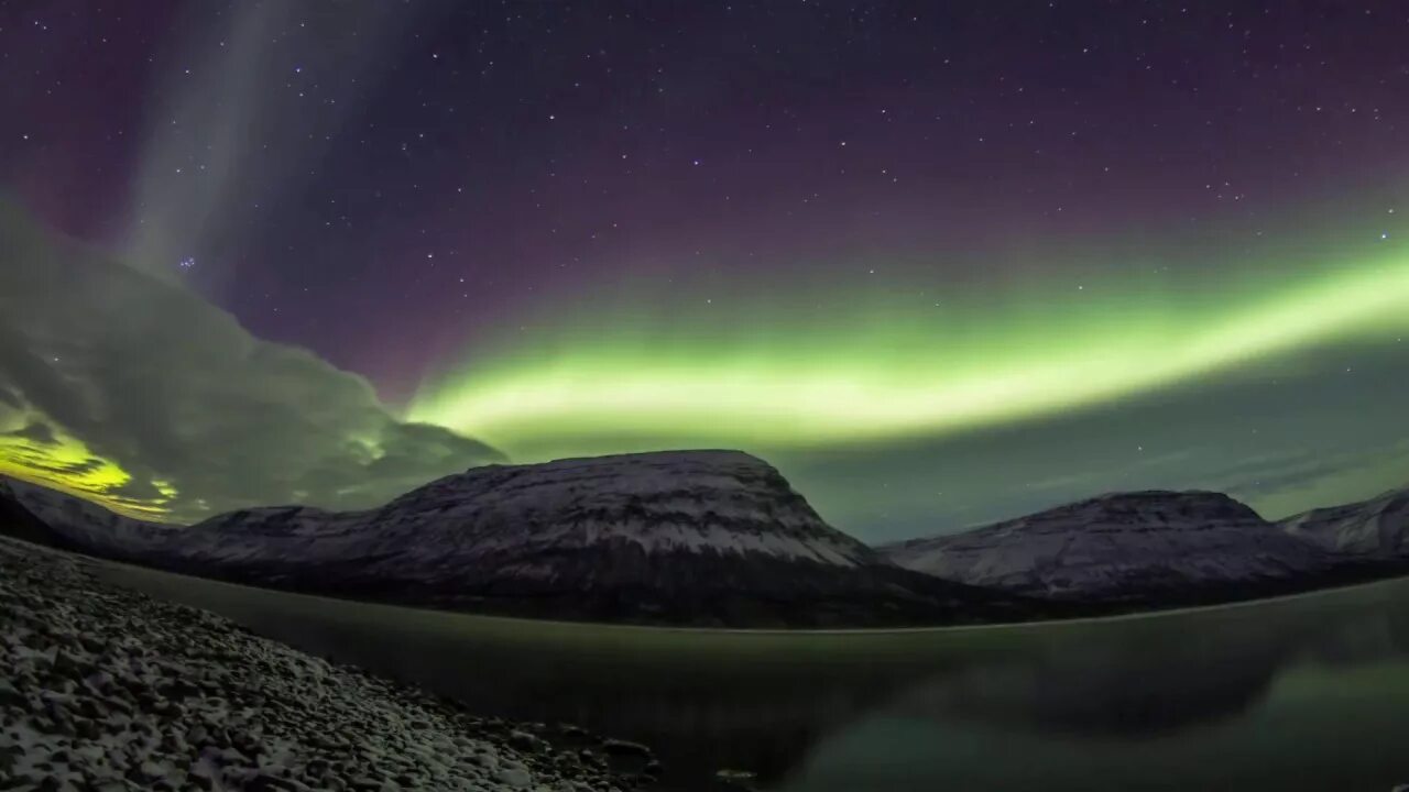 Мурманск полярная ночь северное сияние. Мончегорск северное сияние. Северное сияние в териберке. Северное сияние в териберке. Видео полярной.