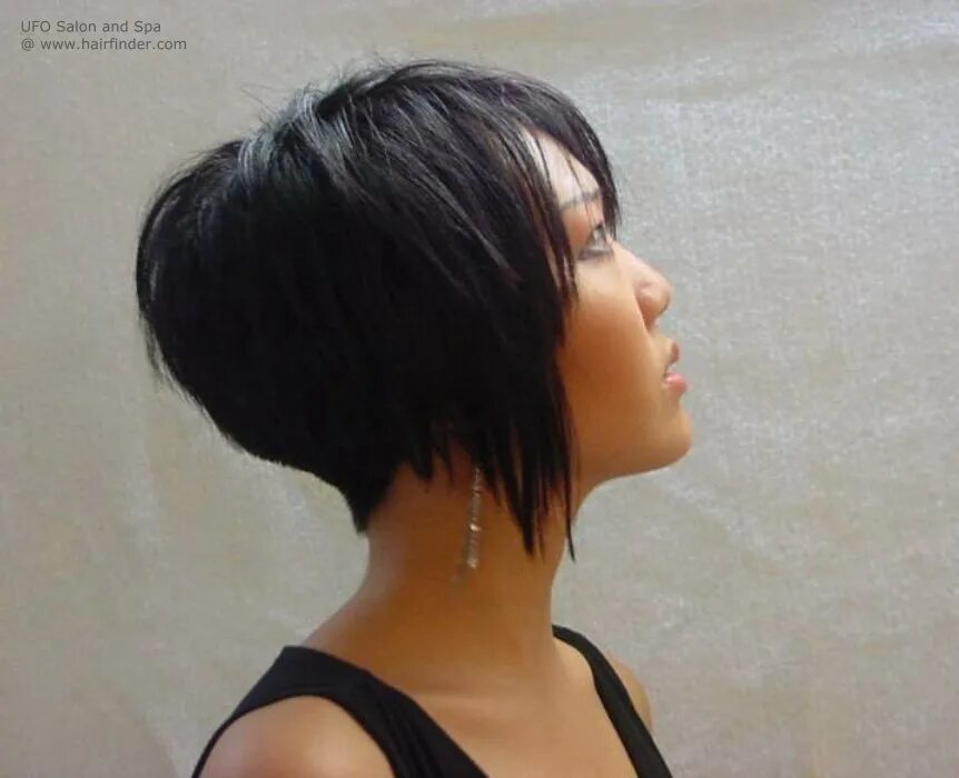 удлинённый боб подстриженный слоями. короткие стрижки длинный перед. короткая стрижка с удлинением впереди. каре лонг боб. стрижка спереди длинные сзади короткие.