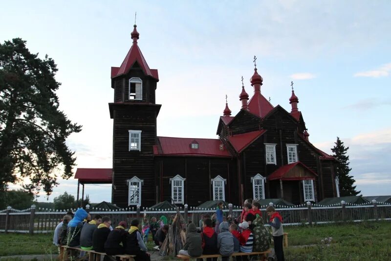 Сибирский родник. Турнаево Нижнетавдинский район. Турнаево село Нижнетавдинский район. Церковь в Турнаево Болотнинский район.