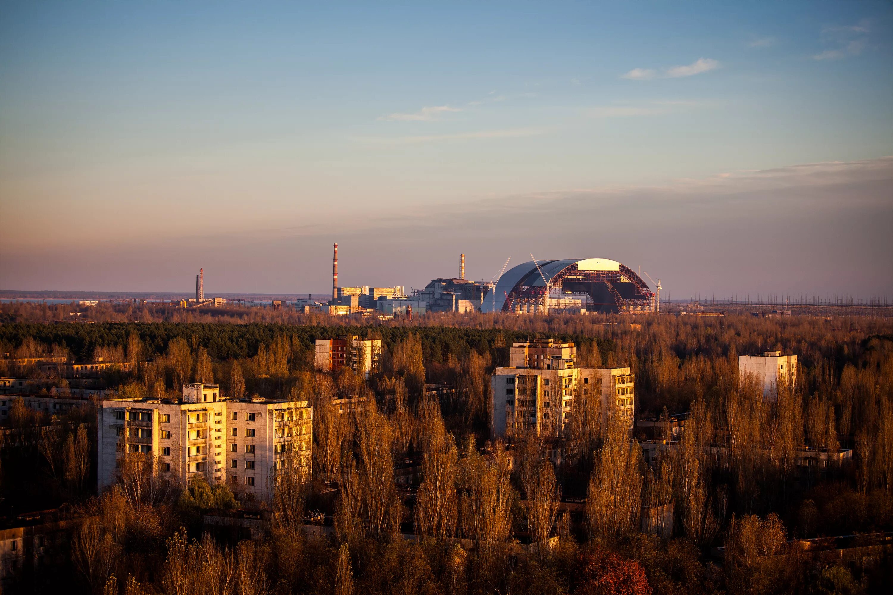 В каком городе находится припять. Зона отчуждения чернобыльской аэс. чернобыльская аэс и город припять. припять панорама аэс. припять вид с крыши на чаэс.