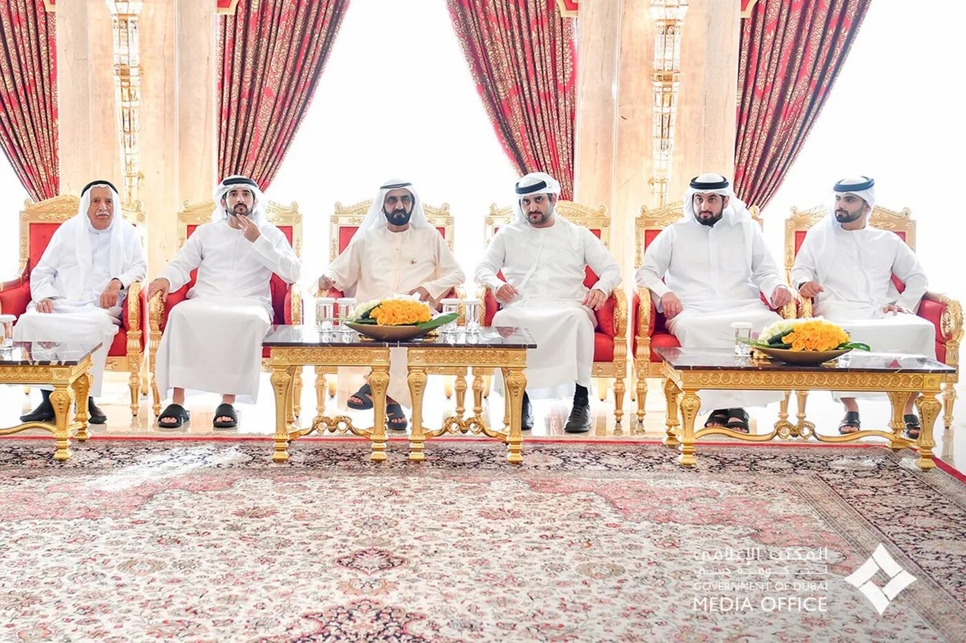Дворец шейха Мухаммеда в Дубае. Шейх Палас Дубай. Правитель ОАЭ 2022. Страны где шейхи