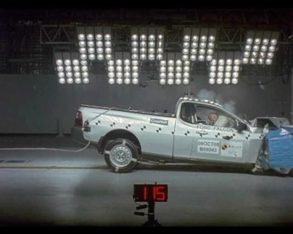 краш тест для судна 5 букв