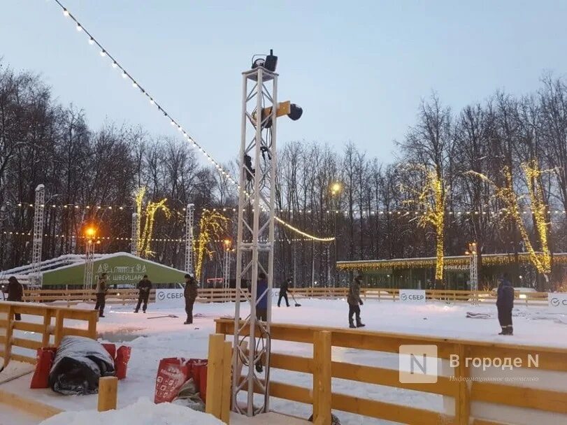 Нижегородцев не пустили на каток в нижегородском парке "Швейцария" из-за снегопа