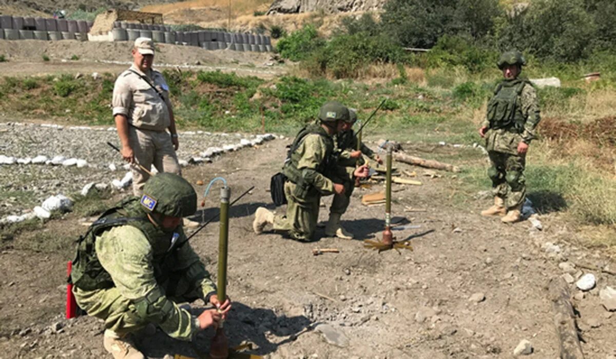 Сколько российских миротворцев в карабахе. Миротворцы в Нагорном Карабахе. Российские миротворцы в Нагорном Карабахе 2022. Российские миротворцы в Нагорном Карабахе. Российские миротворцы в Арцахе.