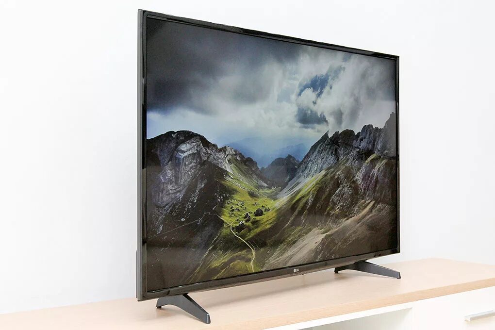 Lg 43 диагональ. LG 43lh520v. Телевизор LG 43lh520v. Телевизор LG 43lh590v. Телевизор 43" LG 43un70006la.