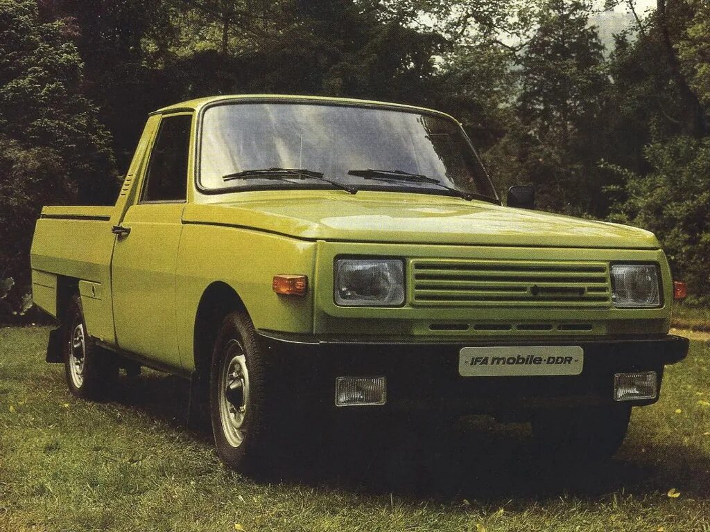 Вартбург универсал 1968. Wartburg 353 tourist. Wartburg 353 характеристики. Вартбург 353 1985. Wartburg 353 w.
