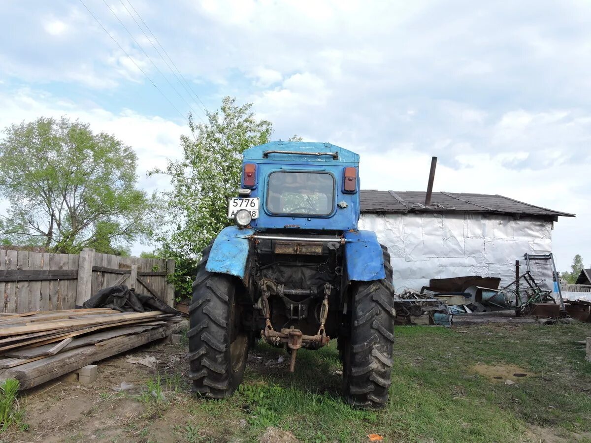 Купить трактор в нижегородской области т. Т 40 ам. Т 40 АНМ. Трактор т-40 салон. Магнитола в ЛТЗ 55.