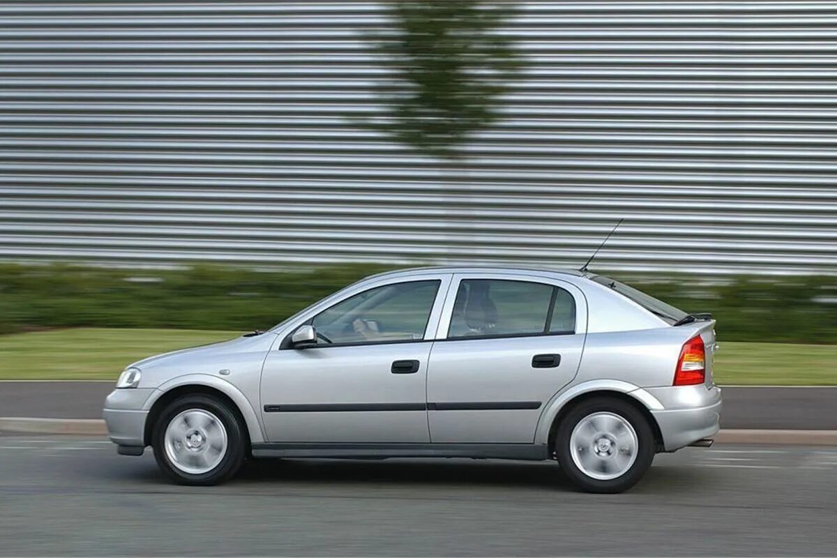 Как сделать opel. Opel Astra g 1998 хэтчбек. Opel Astra 1998 хэтчбек. Opel Astra g 2005. Opel Astra 2003 Hatchback.