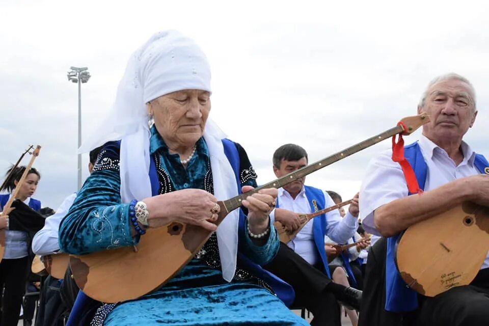 Курмангазы Сагырбаев. Каршыга Ахмедьяров. Оркестр домбристов Курмангазы.