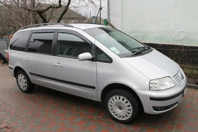 Volkswagen sharan 2001. Фольксваген Шаран 2001. Фольксваген 2001г Шаран. Фольксваген Шаран 2001 года. Минивэны Фольксваген Sharan 2001.