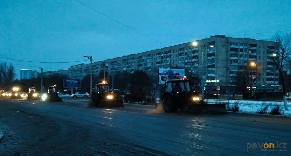 Погода в павлодаре на 14. Снегопад павлодар. погода в павлодаре.
