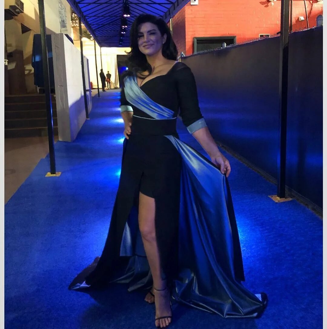 Женщина 16 декабрь. Джина Карано 2020. Gina Carano Star Wars the Rise of Skywalker Premiere. Джина Амир ательера. Экзгибиционистка Джина.