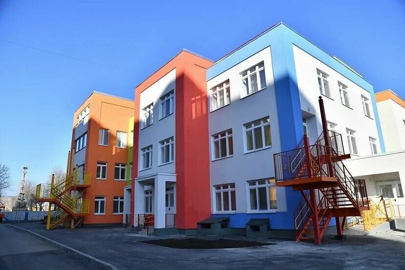 саратовские детские сады сайт. 61 детский сад саратов цветик семицветик. 144 дс саратов. детский сад 177 саратов. сад семицветик солнечный саратов.