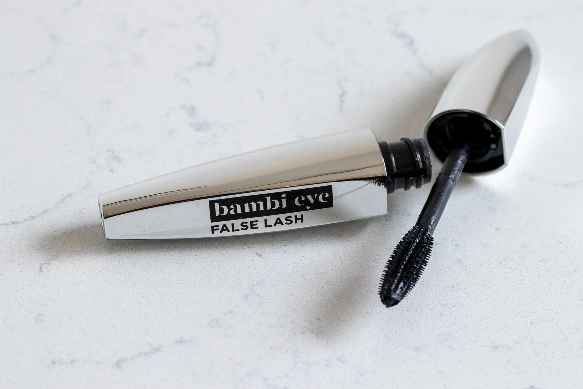 Тушь лореаль paris. Лореаль тушь false lash. Loreal bambi тушь. Тушь bambi eye. Лореаль париж тушь бэмби.