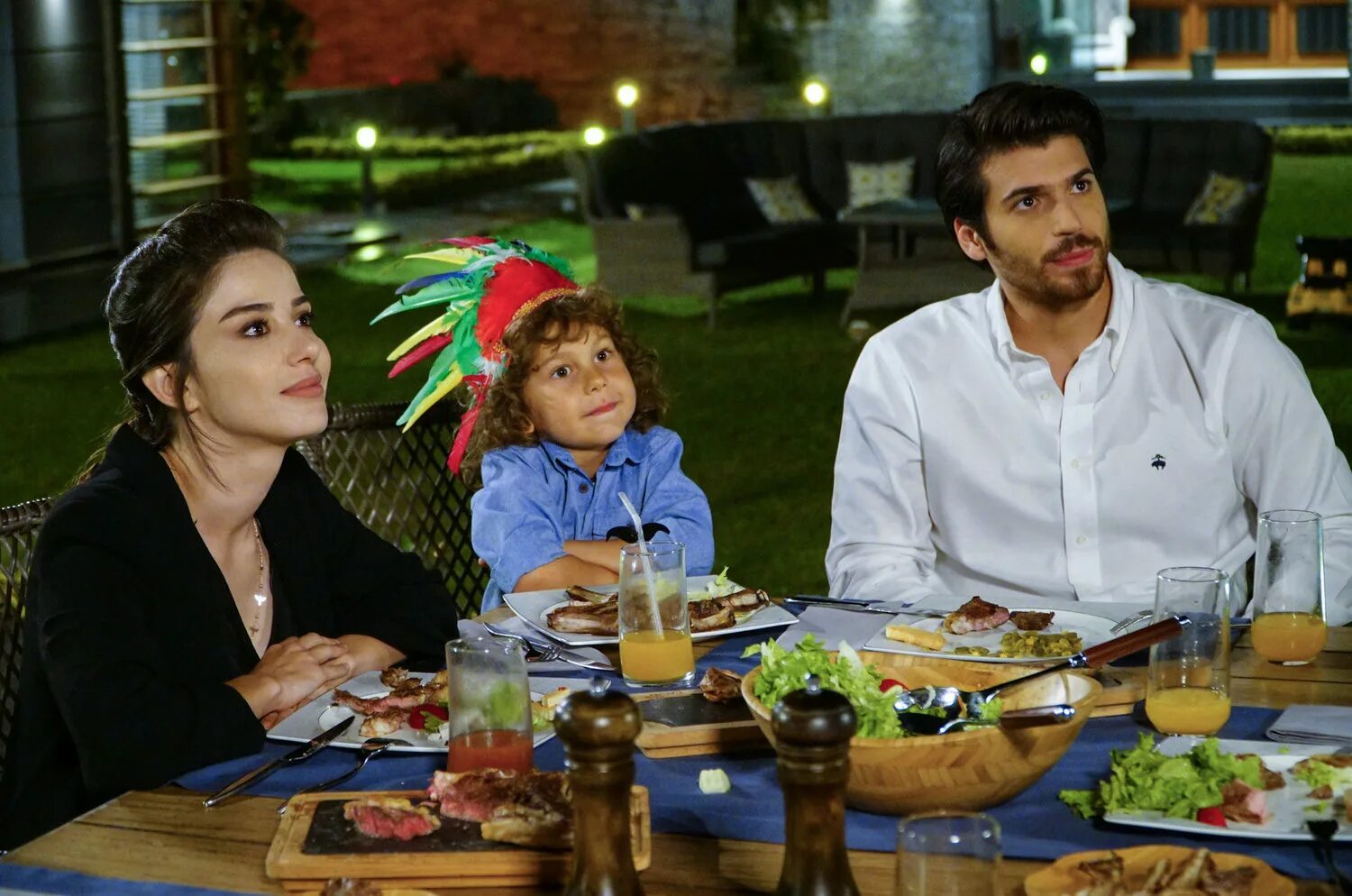 "Полнолуние" Ask Havasi (TV Episode 2017) - Alihan Türkdemir as Bulut - IMDb