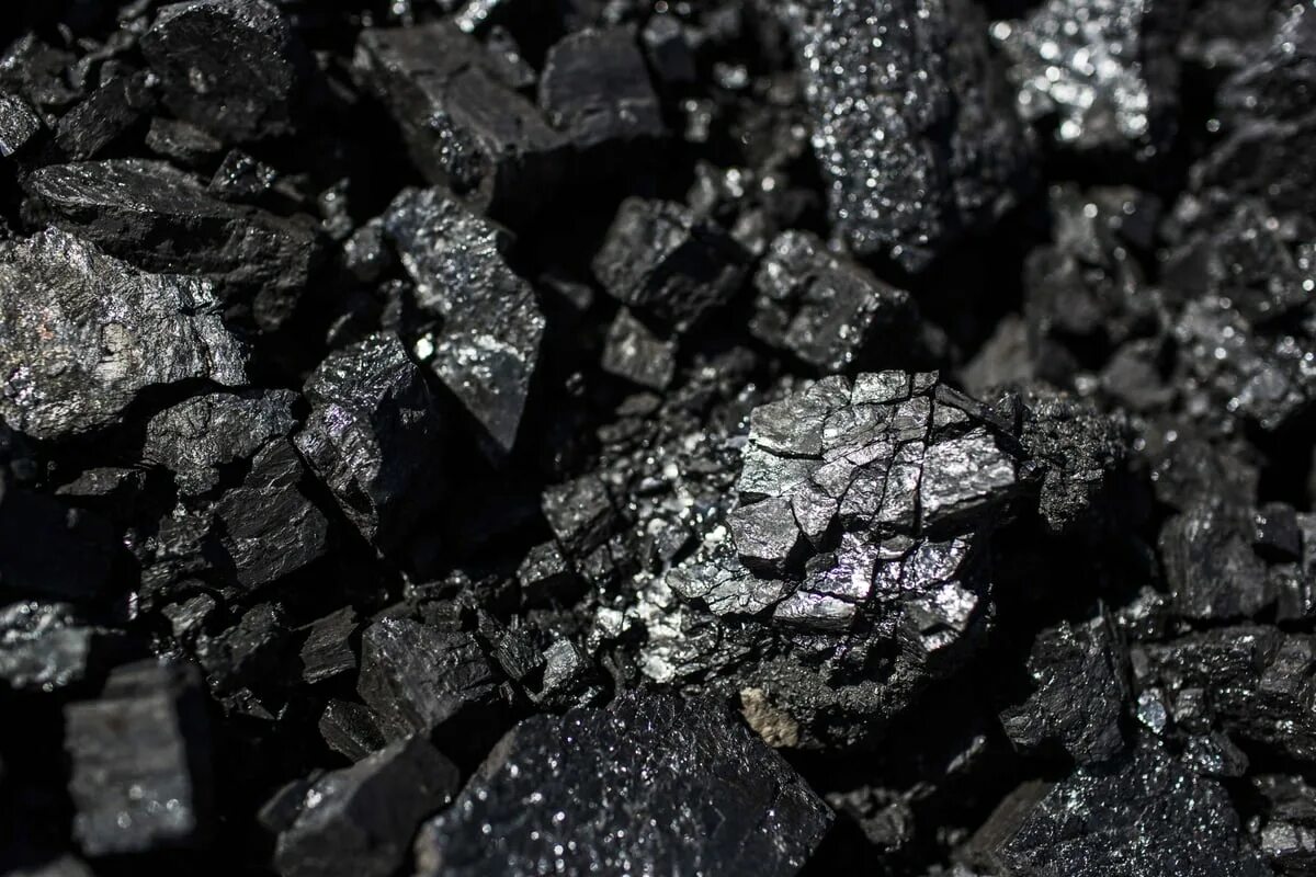 Угля топлива велико уголь. Угольная промышленность. Битуминозные Пески. Вид топлива угольная промышленность. Уголь в России.