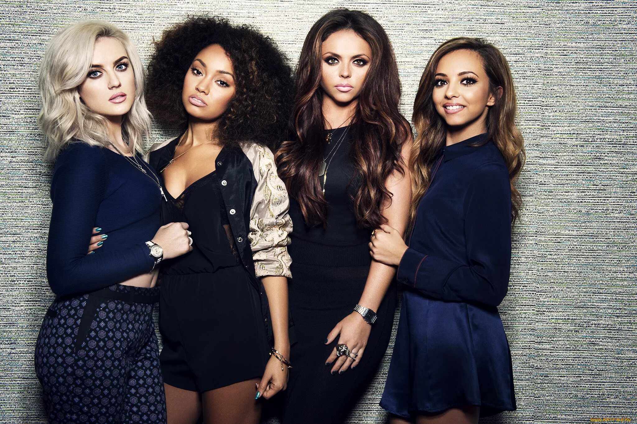 Слушать группу молодых. Группа little Mix. Группа little Mix участницы. Little Mix певицы. Little Mix Perrie.