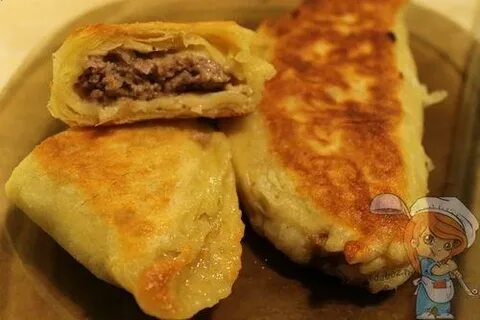 Чебуреки из слоеного теста в духовке