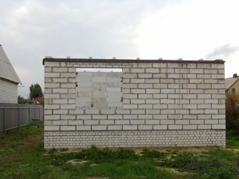 Авито новая усмань работа. Недостроенные дома в новой усмани. новая усмань ул янтар дом 18 недостроенный. недостроенные дома в воронежской области. крамского новая усмань.