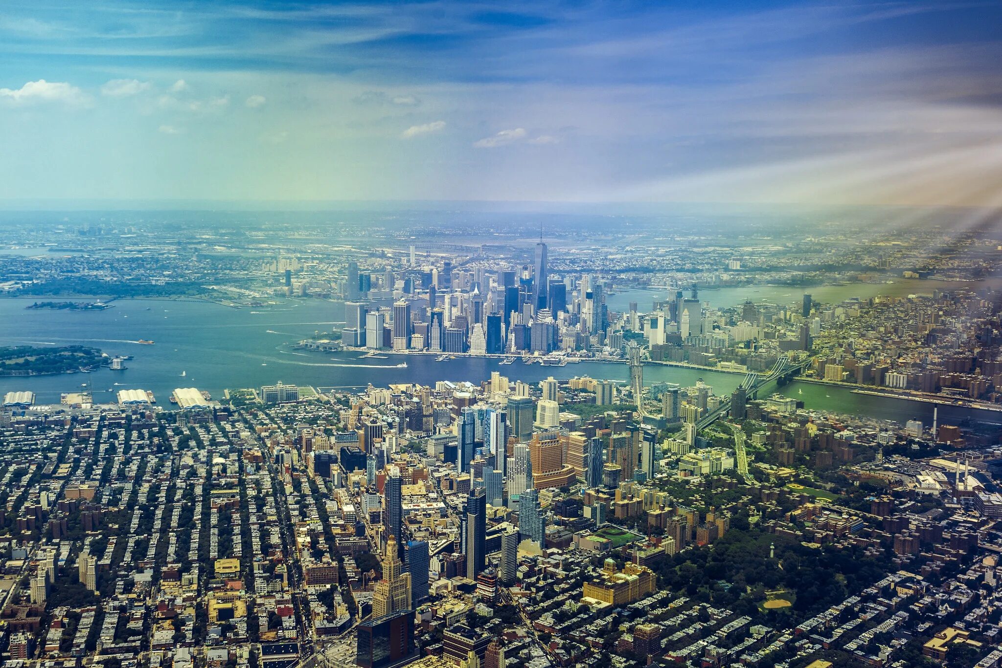 Man made world. Нью Йорк Мегаполис вид сверху. Небоскрёбы Нью-Йорка. Нью-Йорк Сити сверху. Нью Йорк панорама 3в.