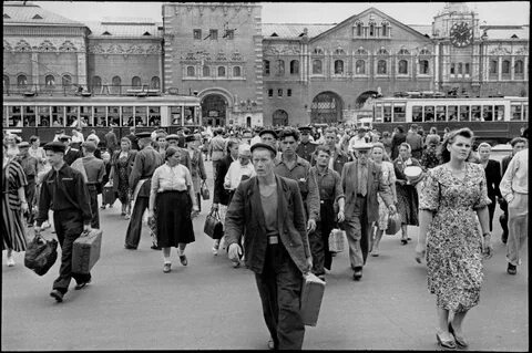 Сколько лет людям 1954 года